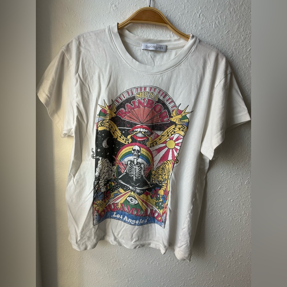 DAYDREAMER GRAPHIC TEE